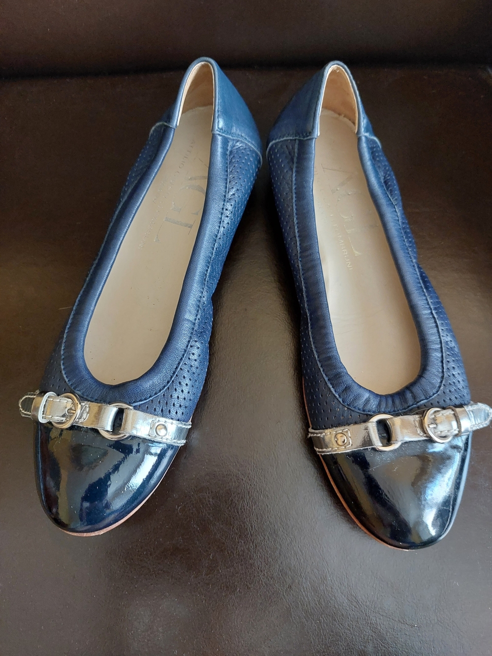 Attilio Giusti Leombruni Navy Leather Ballet Flats with Silver Accent.